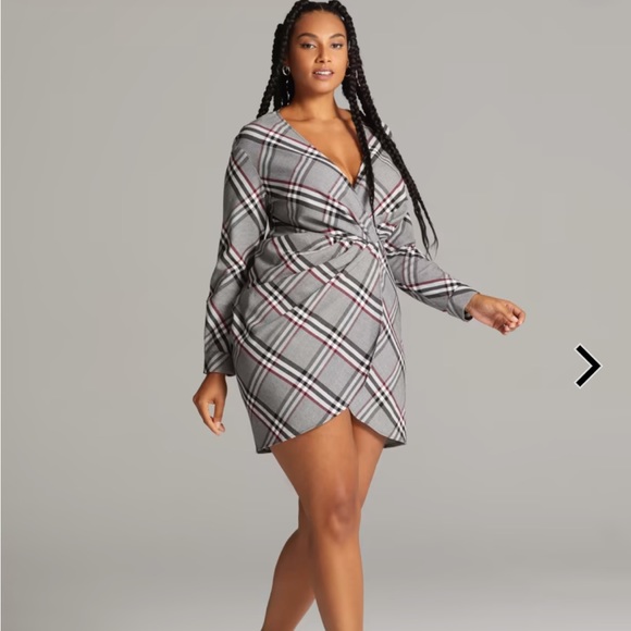 Fashion to Figure Dresses & Skirts - NWT EmmaLee Plaid Dress